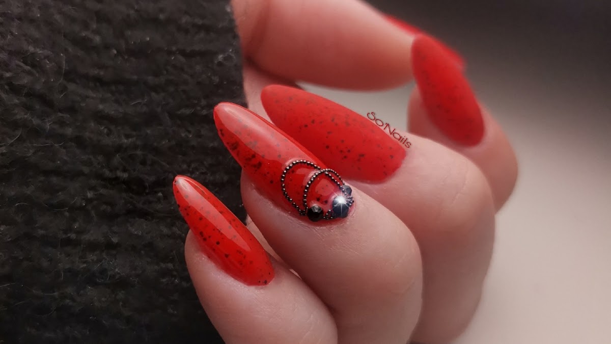 So'Nails styliste ongulaire, Réhaussement de cils
