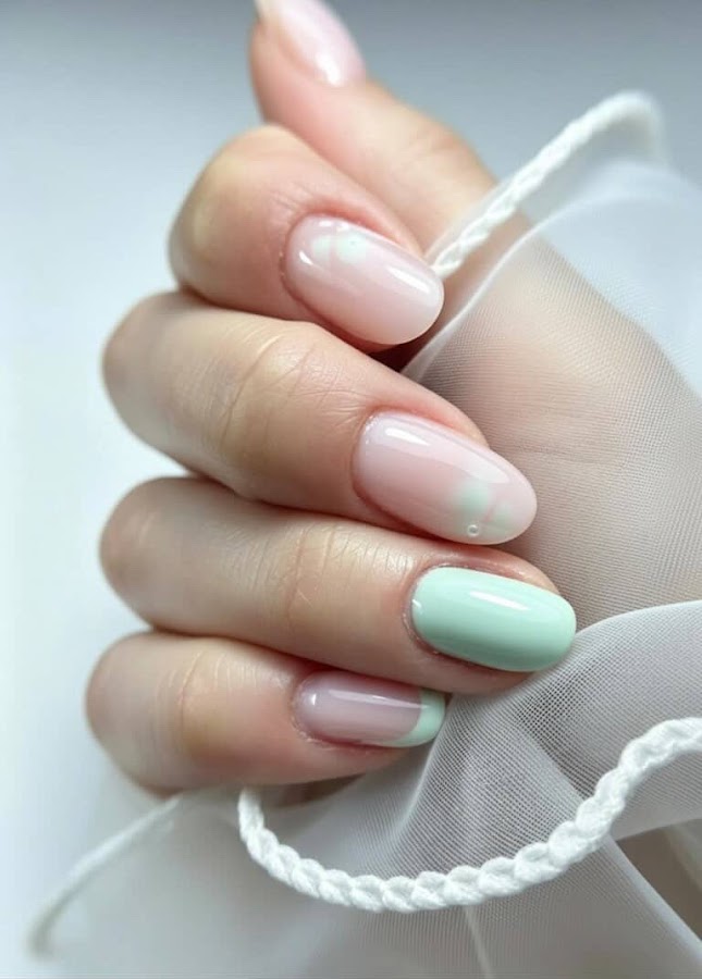 By Cynails