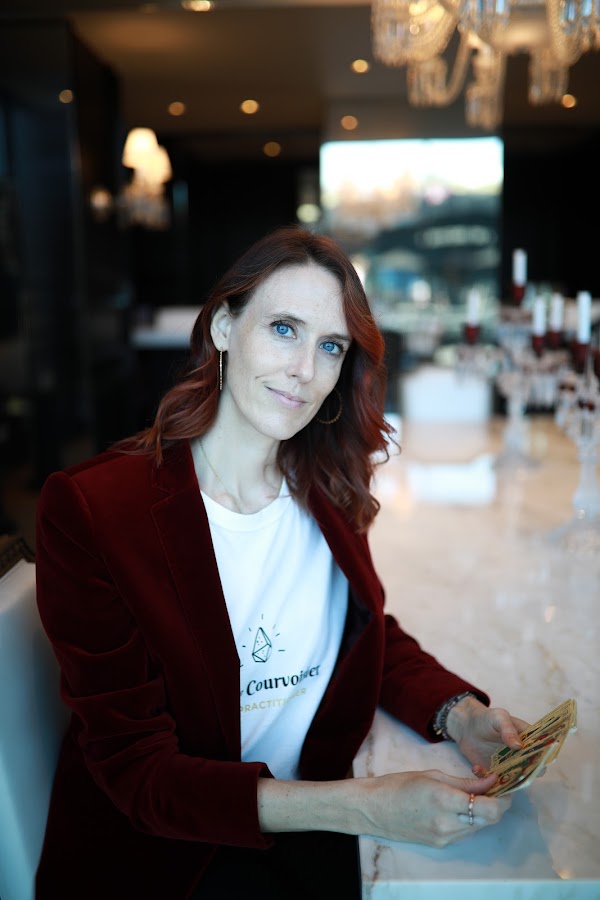 Alexia Courvoisier psychanalyste thérapie individuelle/couple reiki