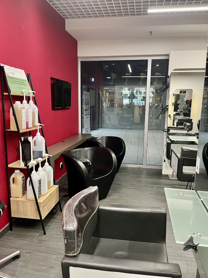 SO CUT Les Salons