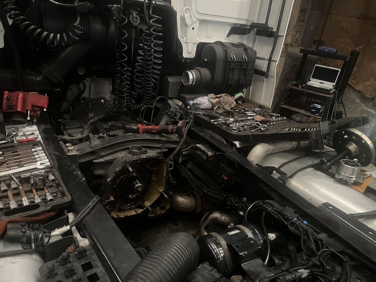 Nersof Garage - depanaje si reparatii camioane Franta