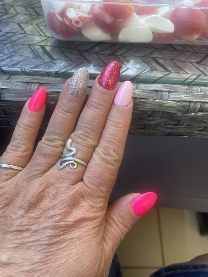 Pause Nails Studio