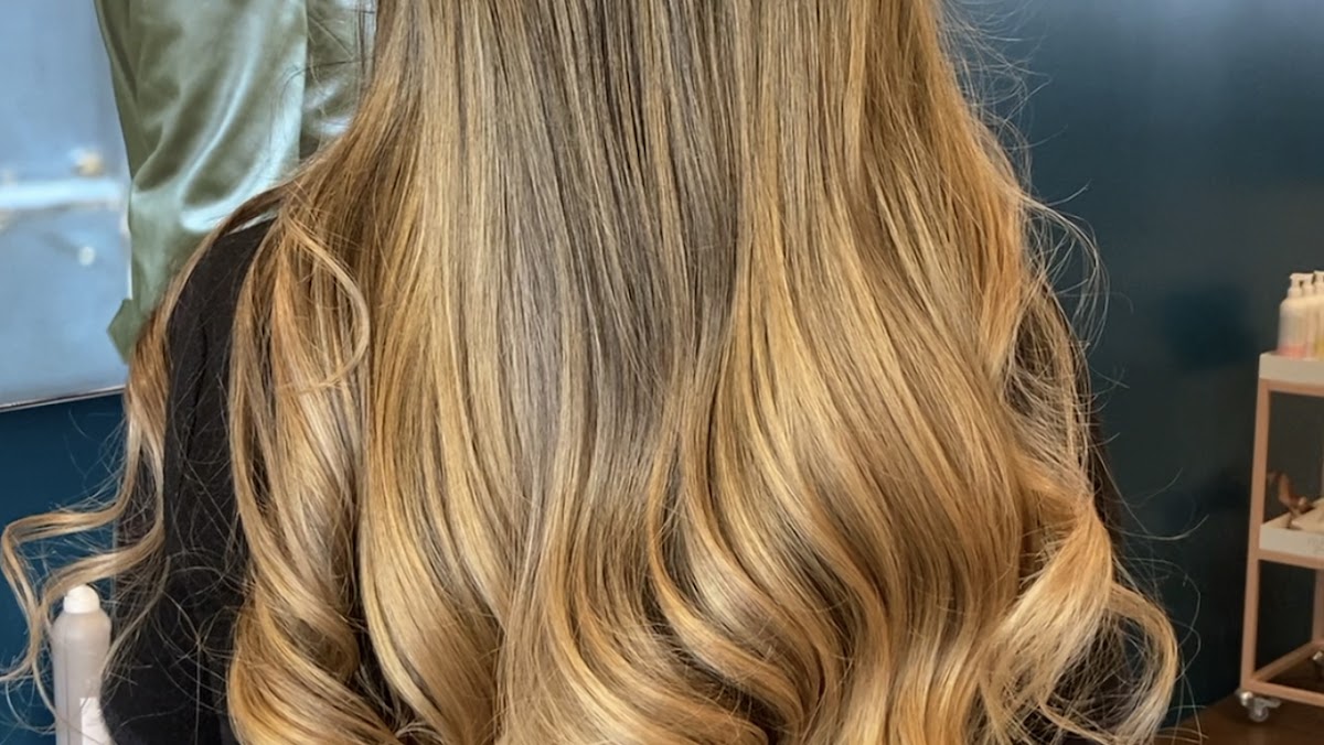 Marine Demolliere - Salon de Coiffure