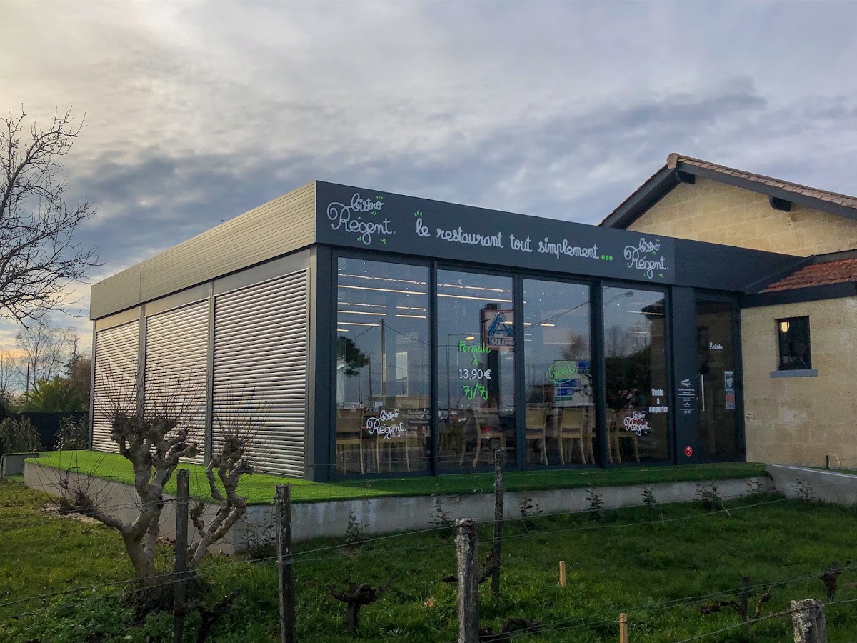 L'Atelier de la Création, spécialiste en menuiseries extérieures : vérandas, pergolas, fenêtres