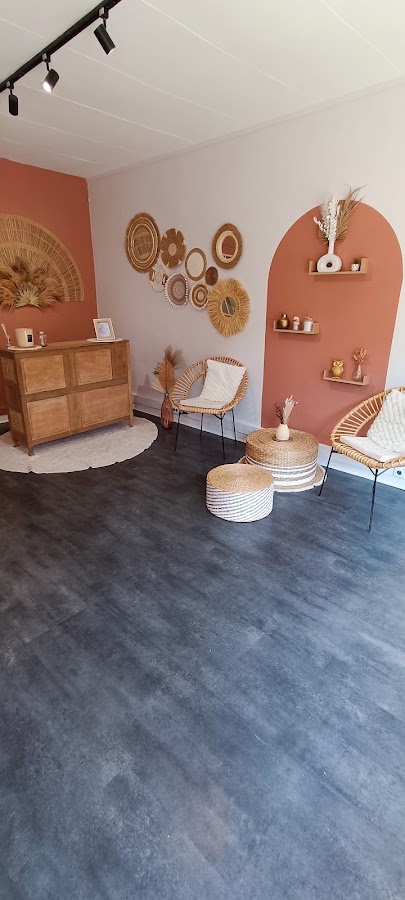 Nails and Beauty Concept / Gondecourt