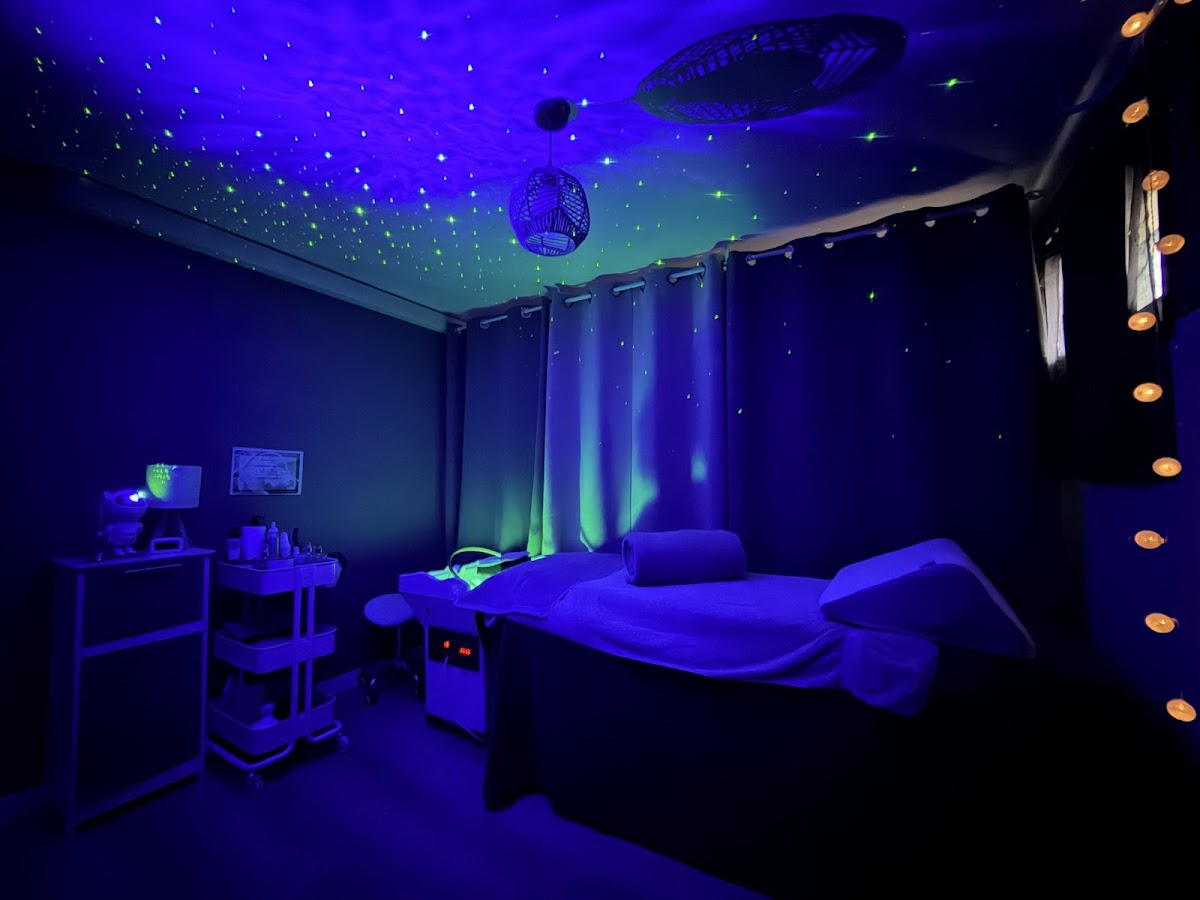 Paradise Head Spa Massage