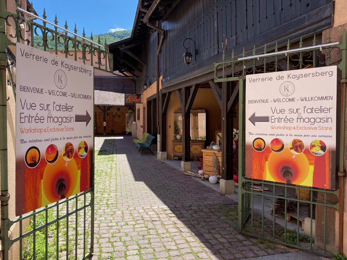 Verrerie de Kaysersberg - Artisanat et démonstration de soufflage du verre en Alsace