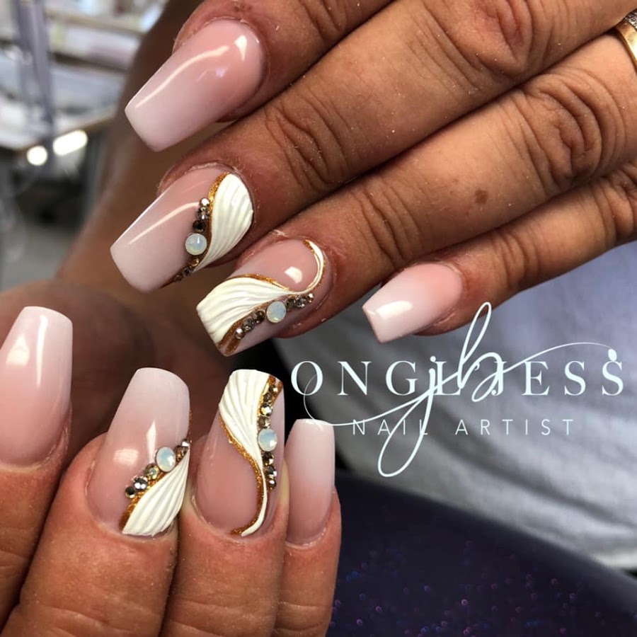 Ongl'jess Distributrice OA Nail System