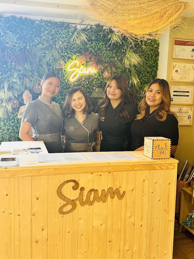 Siam: Les Bienfaits du Massage Thaï L'Art du Lifting de Beauté Exclusif Head Spa et Drainage Lymphatique Renata França