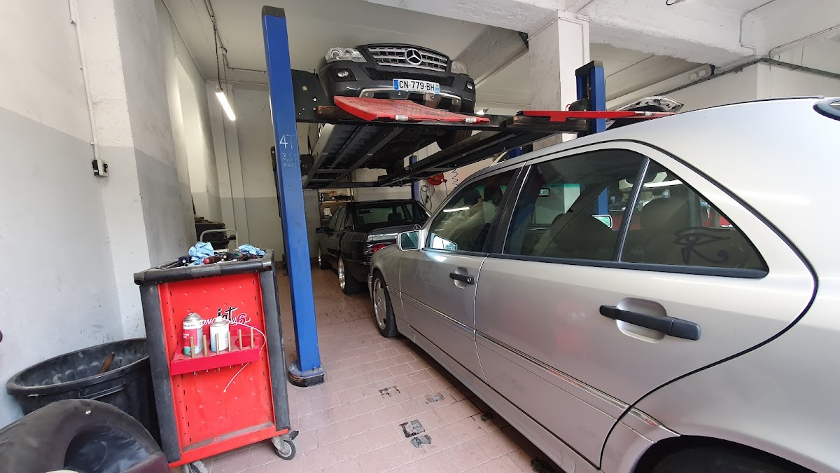 Val Auto