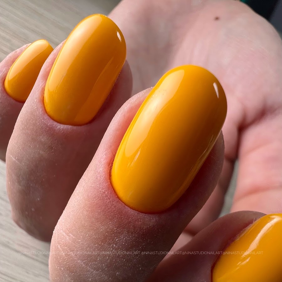 Nina studio nail art