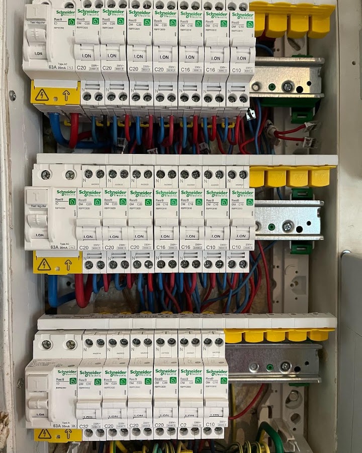 Ohm-Elec