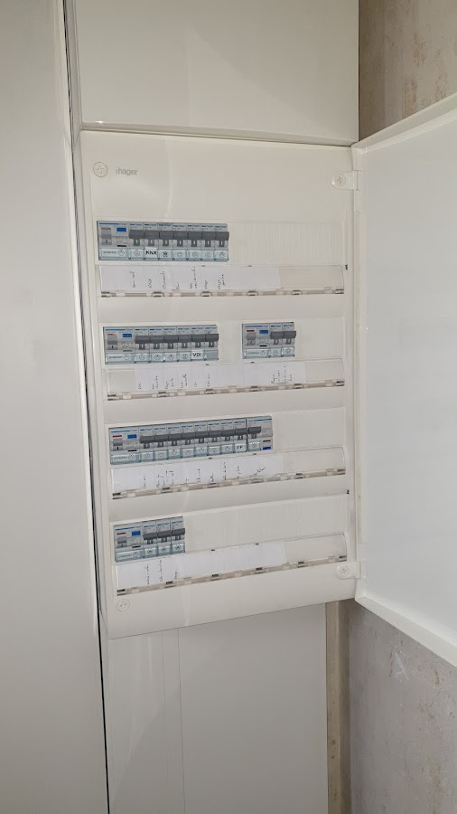 ELECTEC
