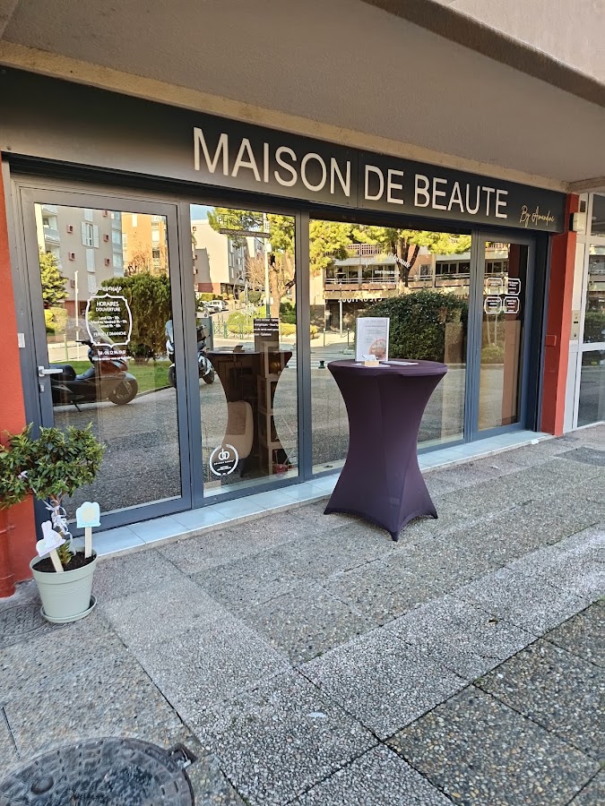 MAISON DE BEAUTE BY AMANDINE