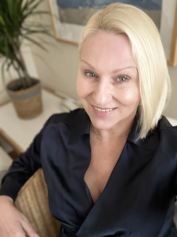 Hypnotherapeute Karin Mikitz - Problèmes relationnels, dépendance affective et traumatismes émotionnels, deuil à Meudon.