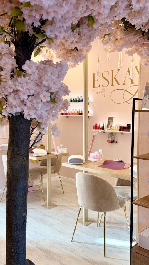 Salon ESKAY |ongles, brunch, massages, détatouage, épilation Annecy