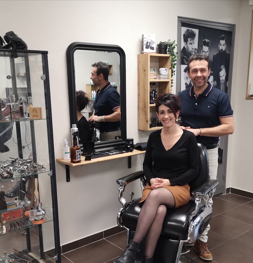 Salon Côté Cour't --Expert Coloriste et Coupe