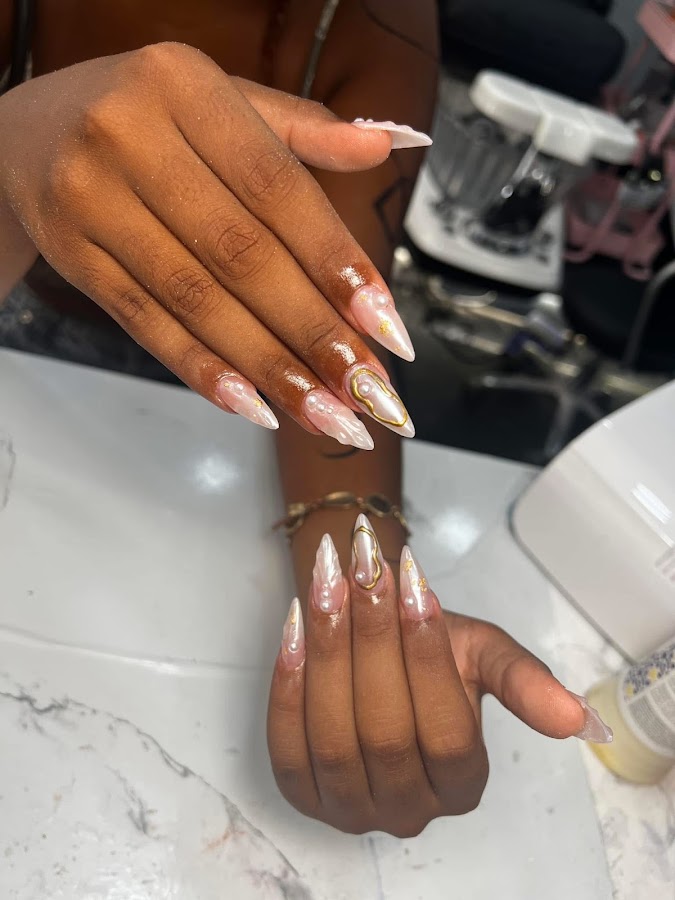 Nails Saint Savournin