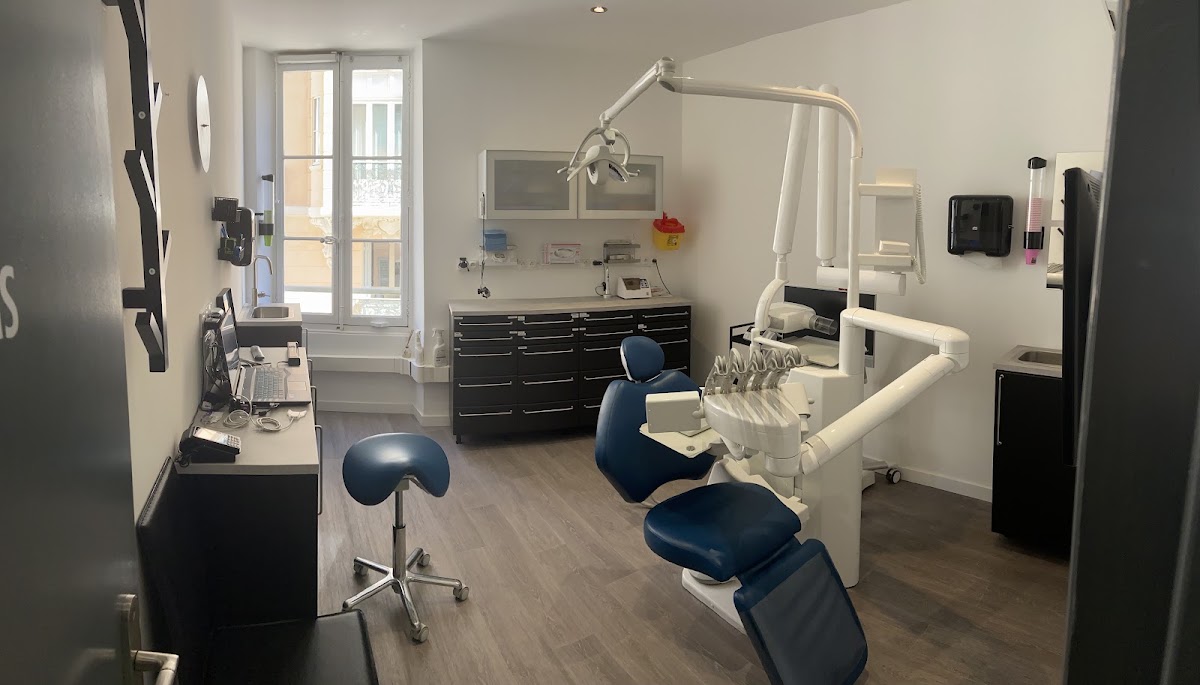 Dr Maxime GOURMET