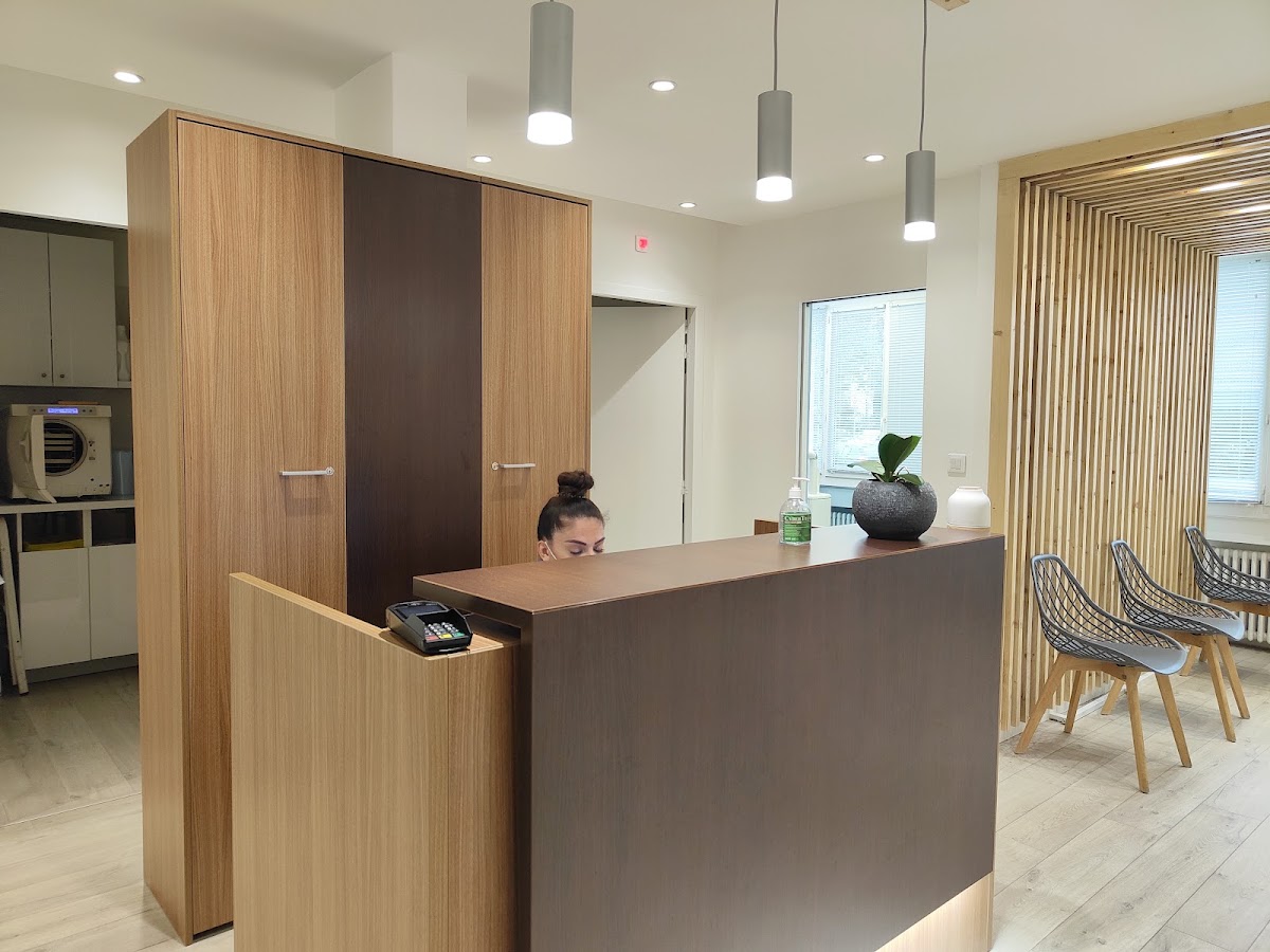 Dr Constance EBELIN, Dr Florent ROUSSEAU, Dr Elina Saykaly - Dentiste - Villeurbanne (69100)