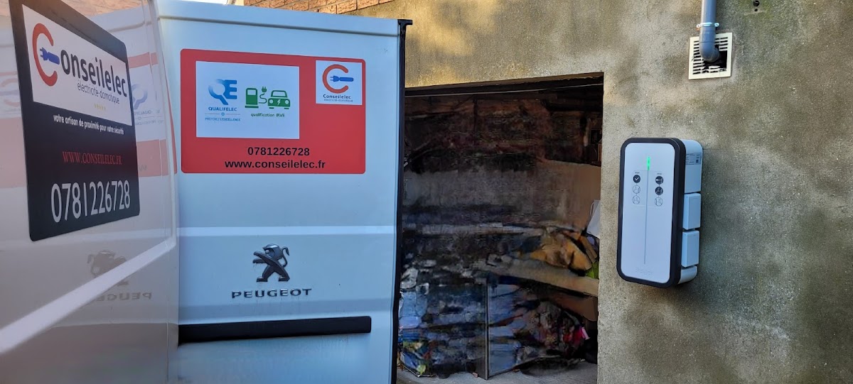 Conseilelec Normandie électricien agréé irve certifié Qualifelec borne de recharge véhicule