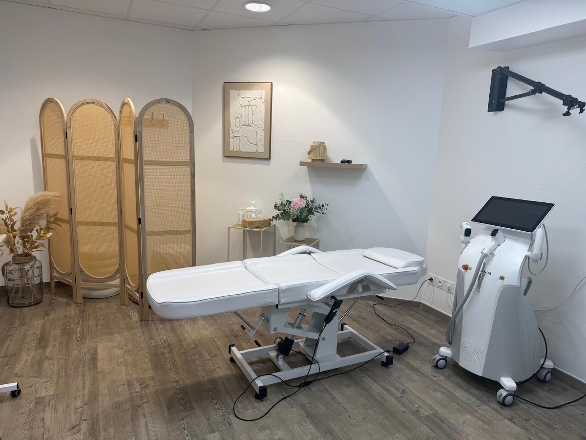 Cabinet Smooth Skin | Épilation Laser - Amincissement - Anti-âge | ROANNE