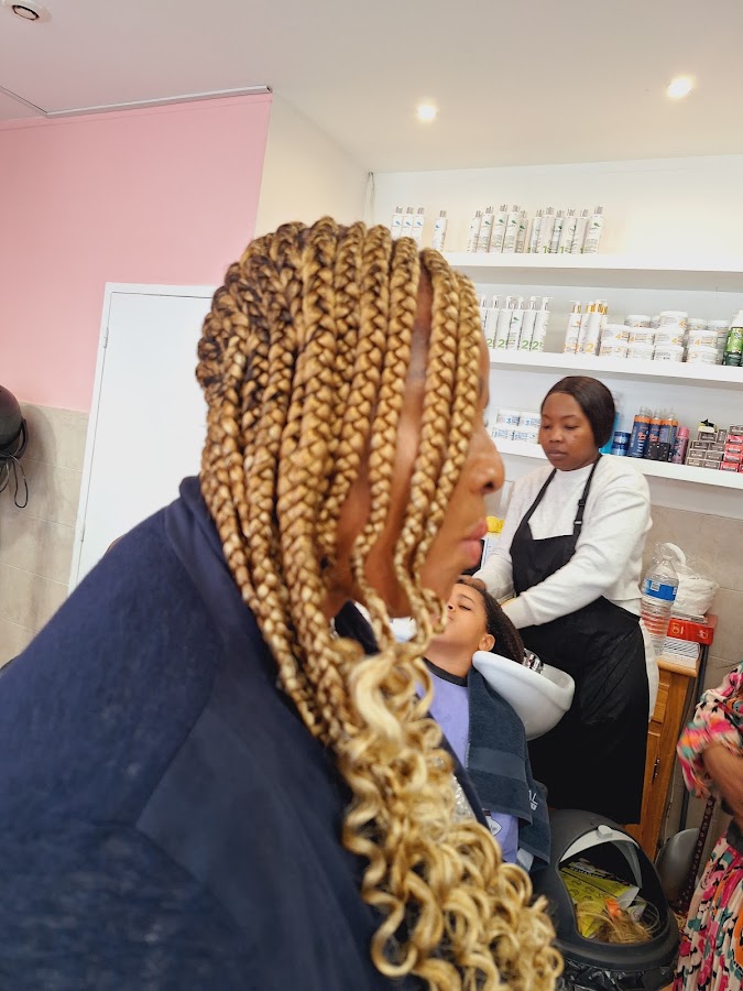 Loutt Coiffure Afro-Européen