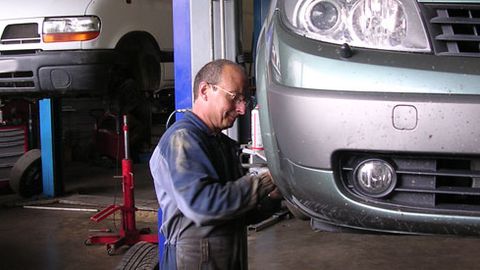 AD Garage Expert CHARVAZ AUTOS