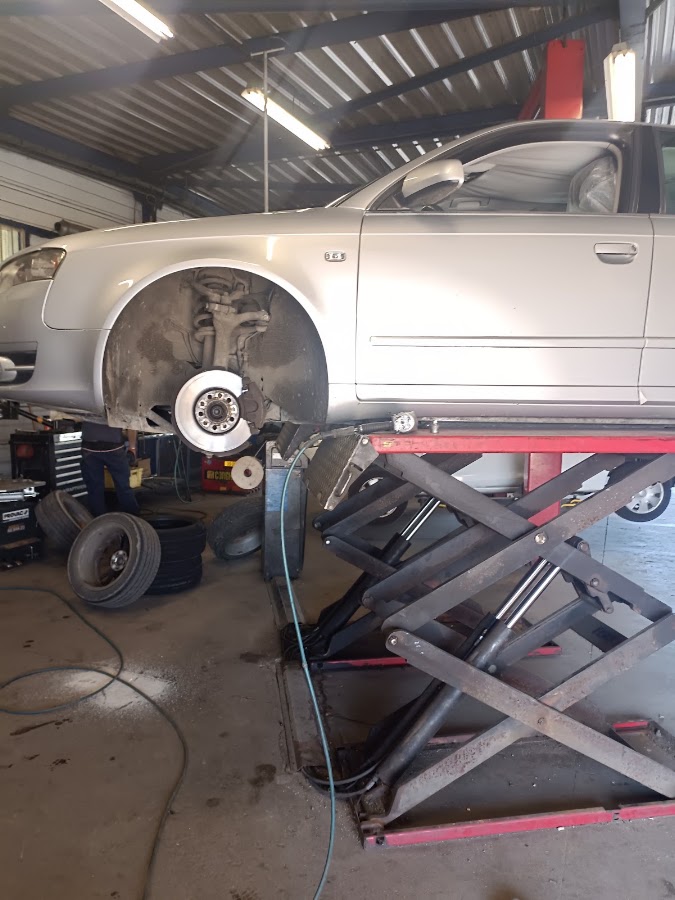 Garage mobile auto-02