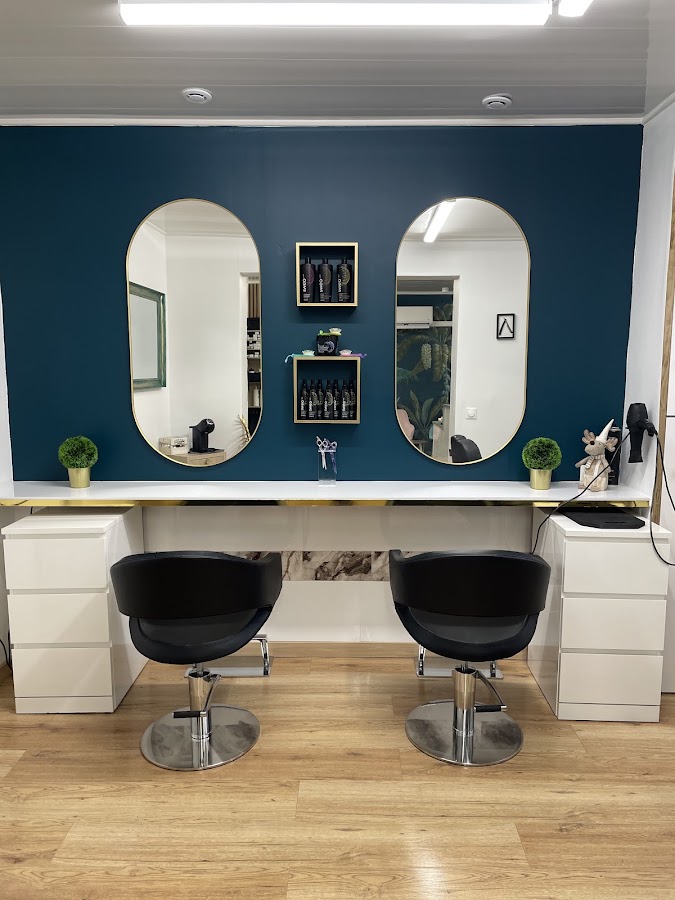 Hair studio