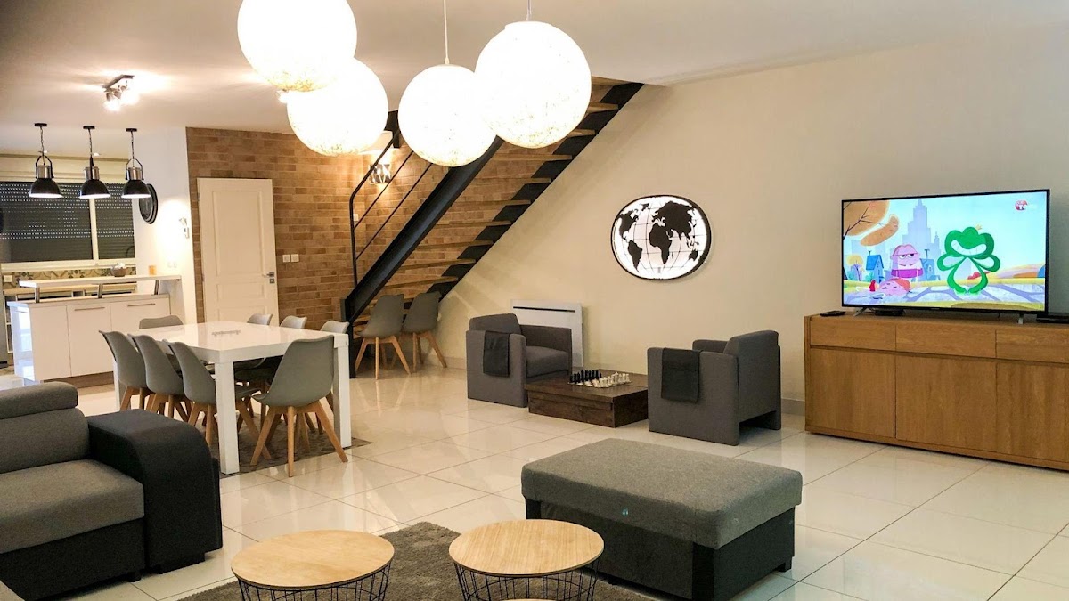 LOCATION MONTLUCON