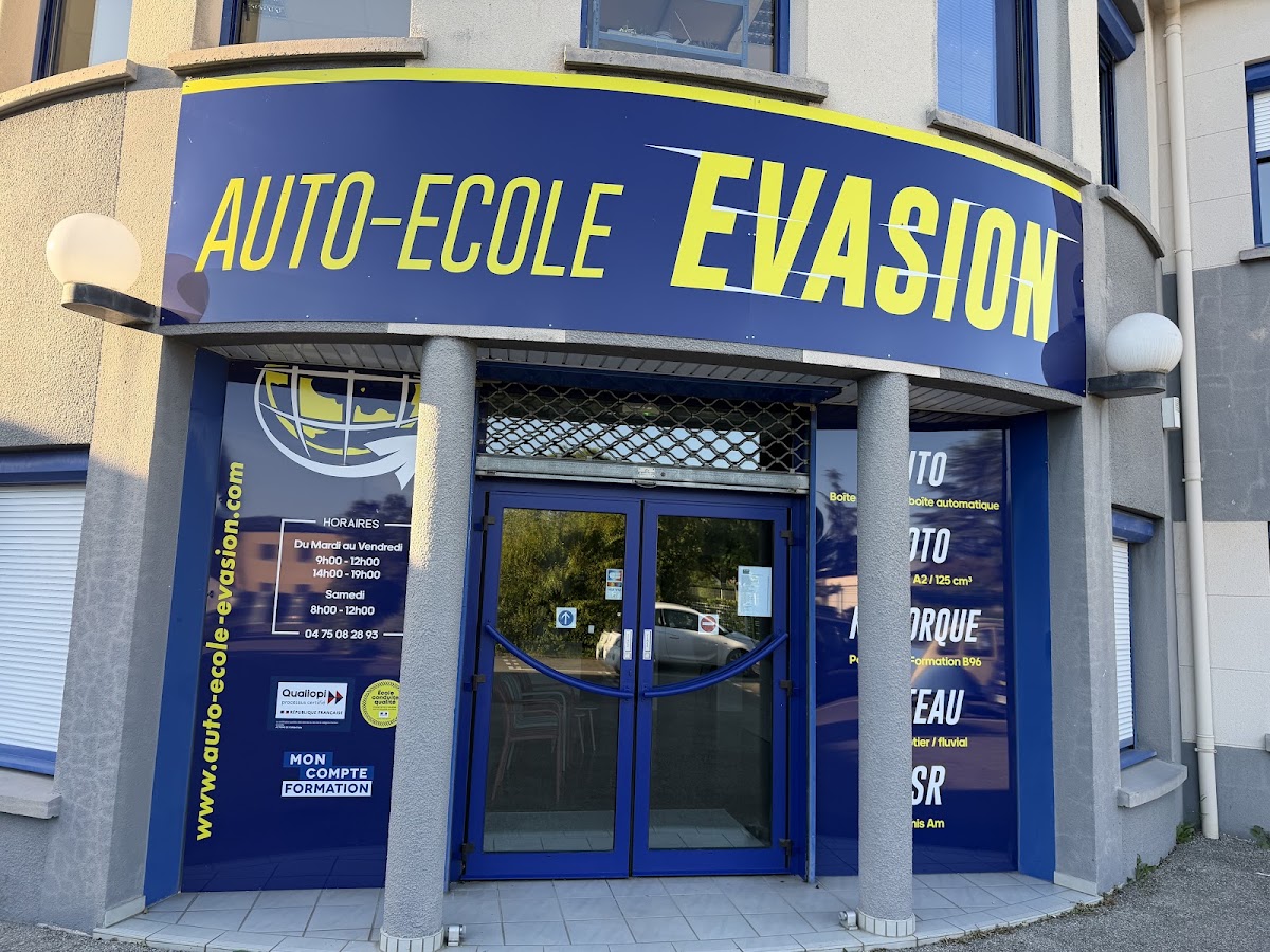 EVASION TOURNON Auto Moto Remorque Bateau Ecole