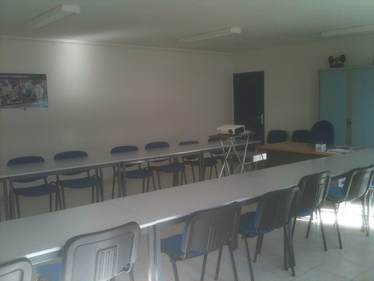 Auto Ecole C.E.R.L Centre d'Education Routière de Lédenon