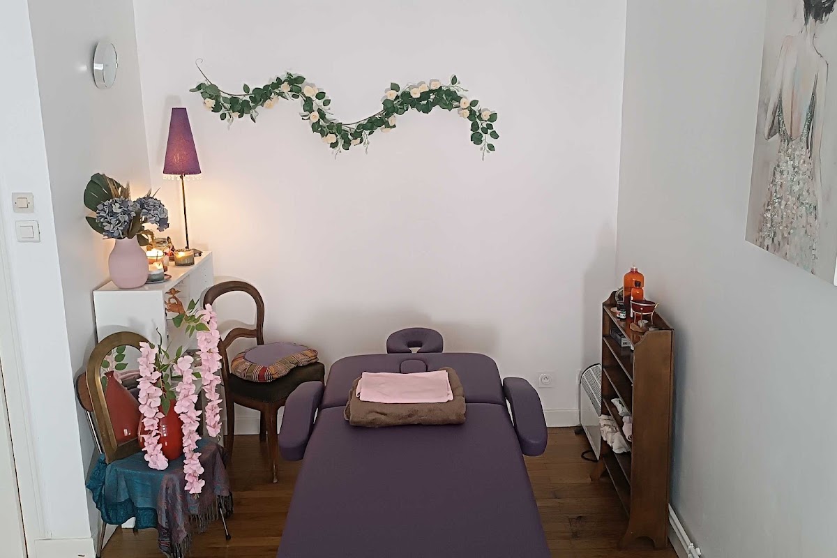 Emmanuelle Sotto- massage-reflexologie - Grenoble.