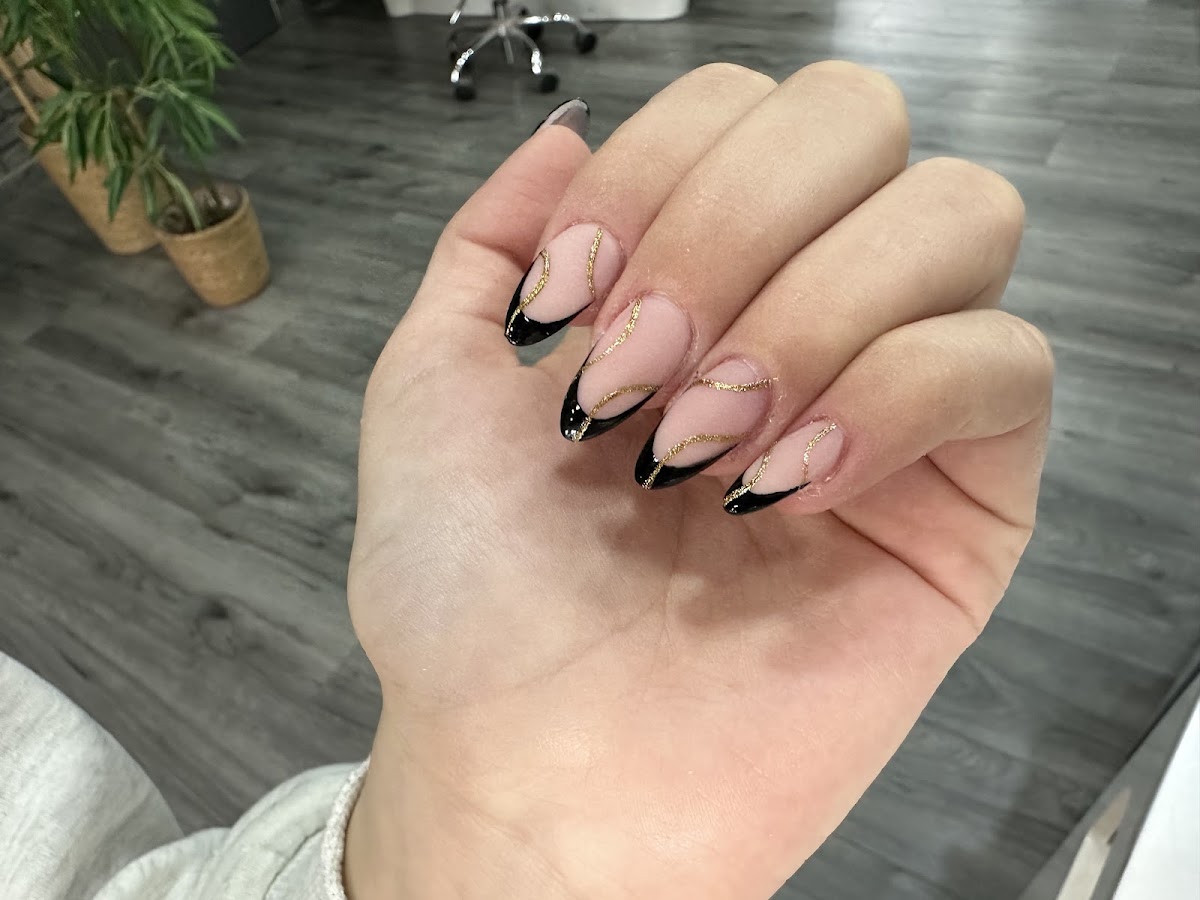 ONGLES ET CILS