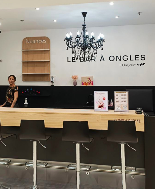 Le bar à ongles L'Onglerie Le Cendre