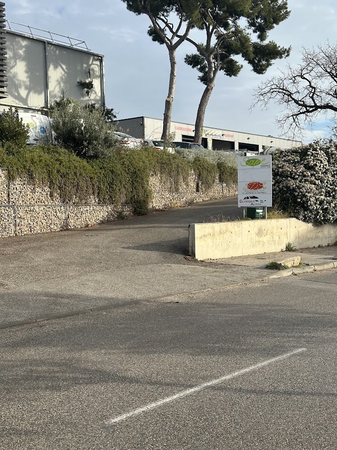 Clinique Autos