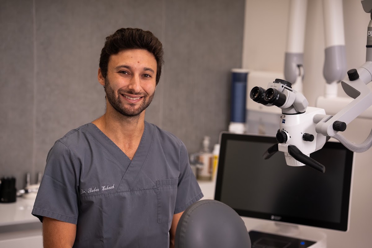 Dentiste - Dr Ruben Wahnich