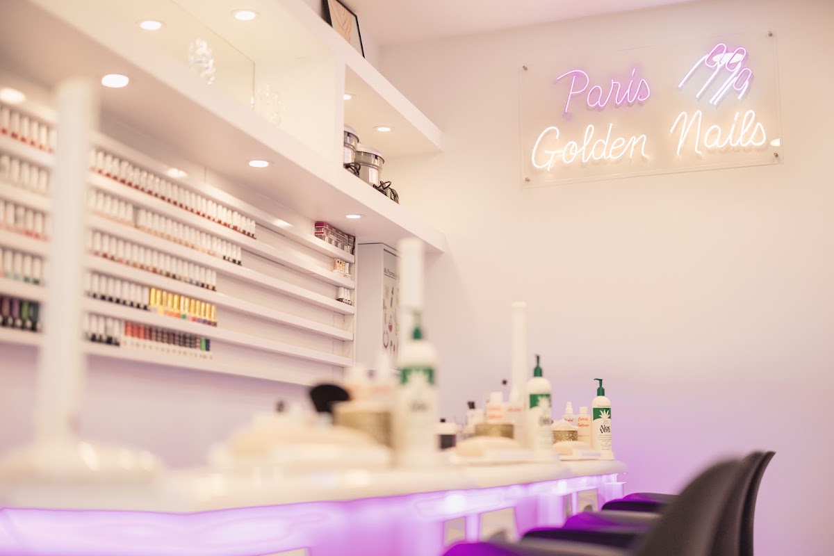 Paris Golden Nails / Paris