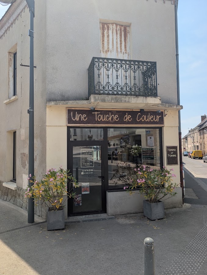 Une Touche de Couleur