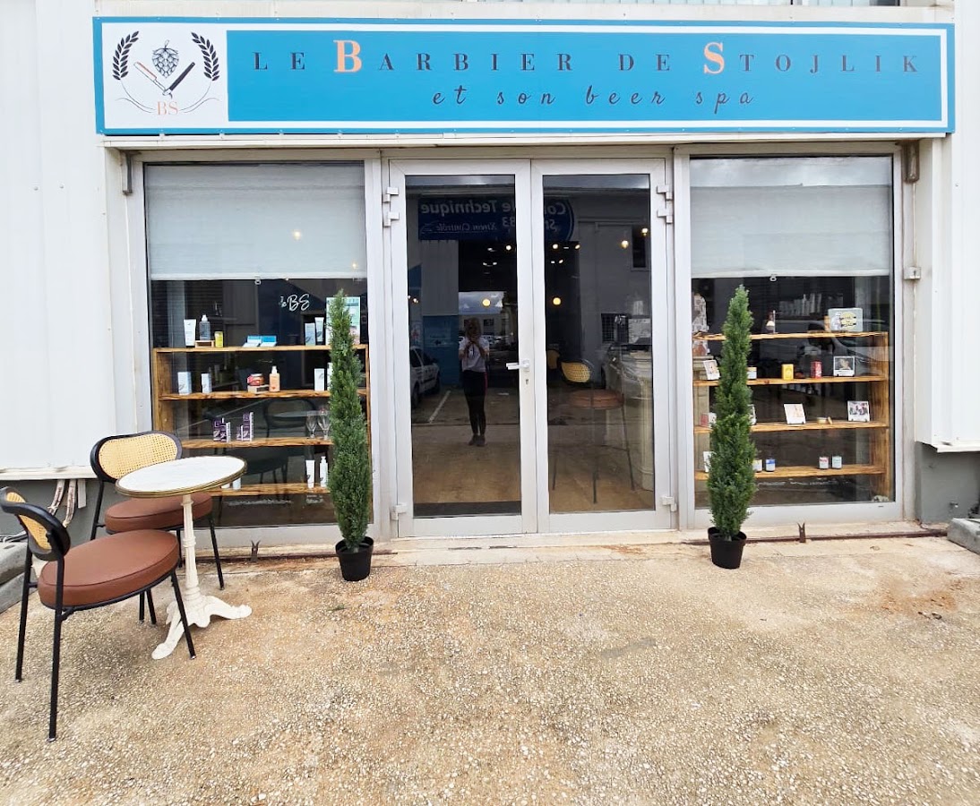 LE BARBIER DE STOJLIK