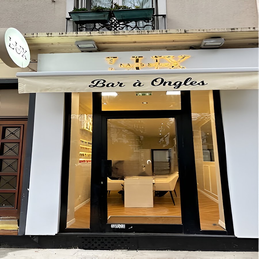 LUX NAILS STUDIO