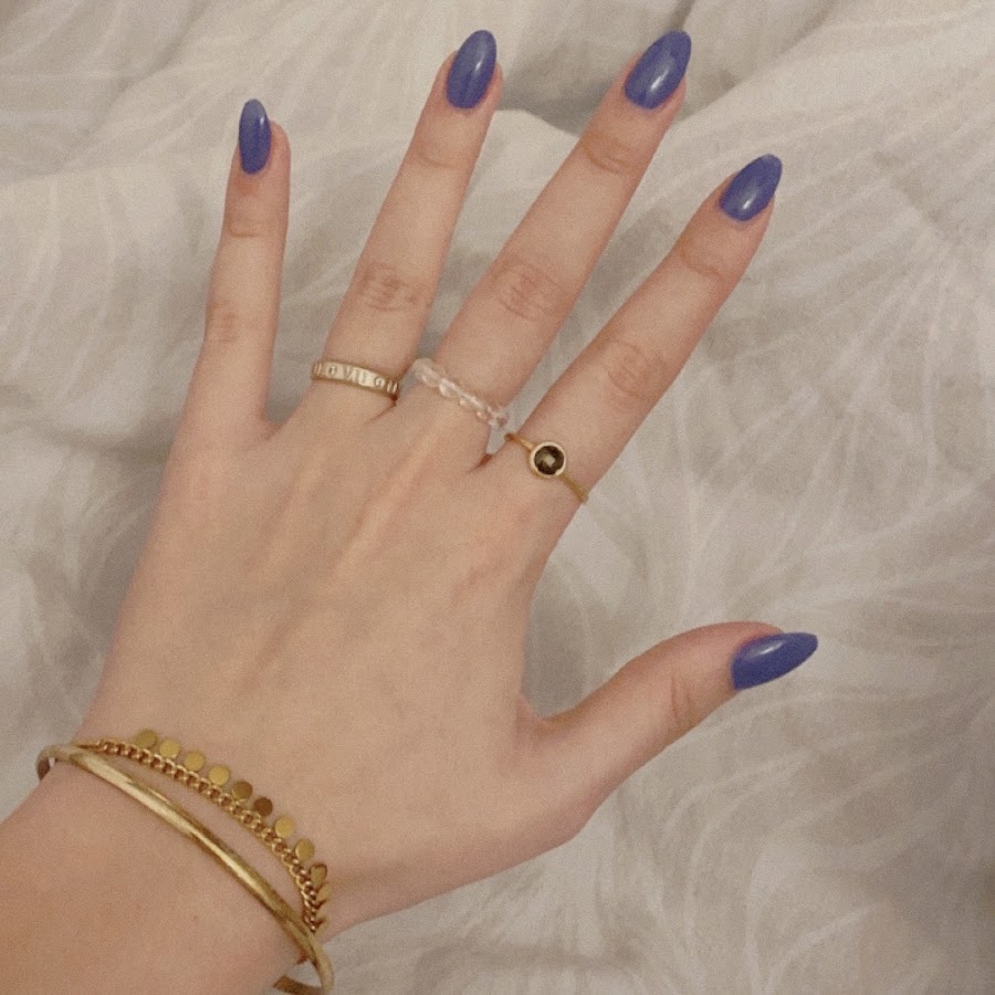 Autour Des Ongles