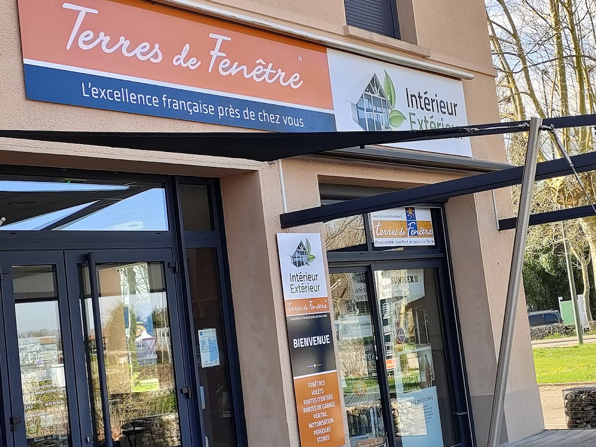 Intérieur Extérieur - Terres De Fenêtre - Spécialiste menuiseries et stores