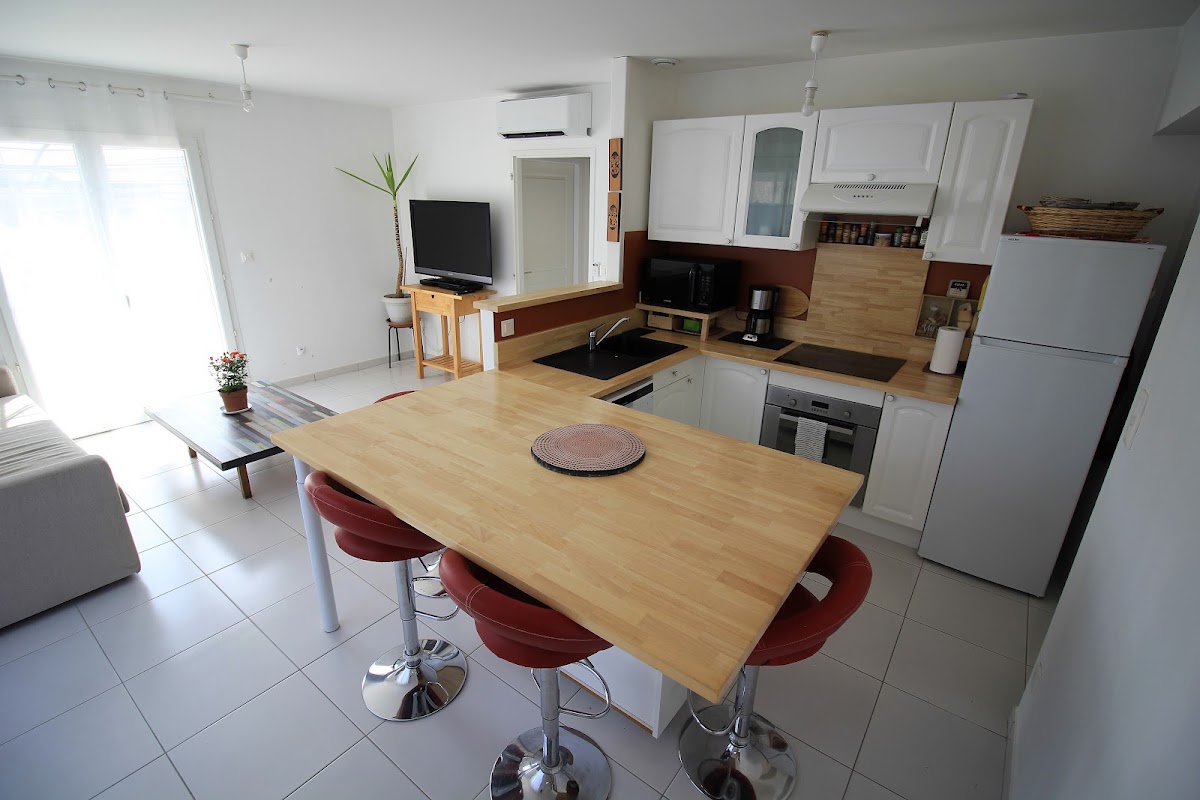 Alain Arty Travaux Multiservices Agencement Cuisine - Bain - Placards - Serrurerie - Dépannage - Installation - Vitrerie -