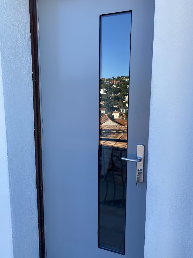AKA RÉSOLUTION - Serrurier Marseille - Porte Blindée